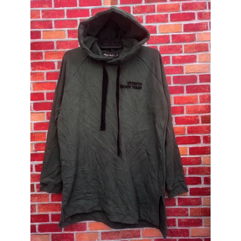 hoodie hangten second