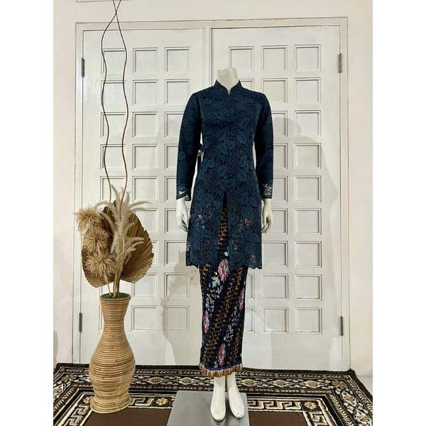 ATASAN KEBAYA TUNIK BROKAT/KEBAYA SERAGAMAN PESTA/KEBAYA WISUDA/KEBAYA MODERN/KEBAYA MEWAH/KEBAYA KE