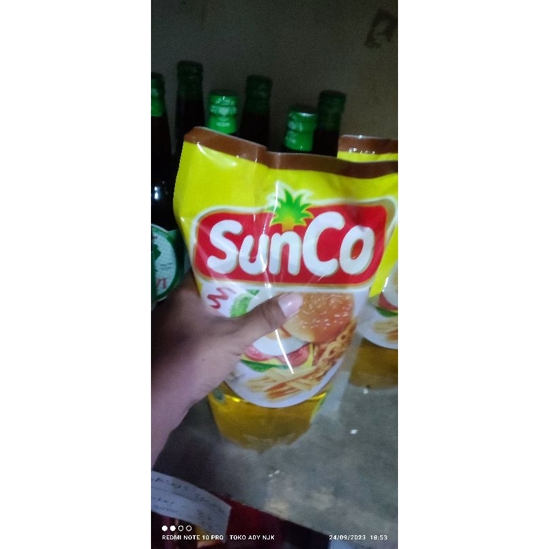 

Minyak Sunco 2 Liter Pouch Jawa Timur