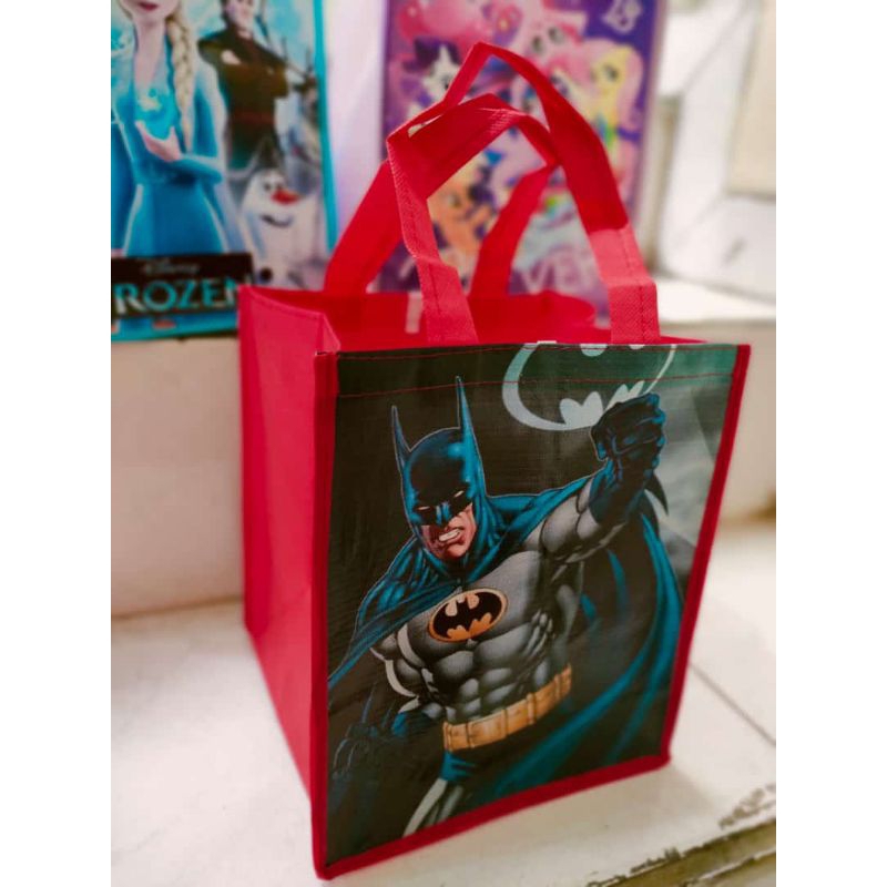 

GOODYBAG KARAKTER BANER UK. 20 motif cowok