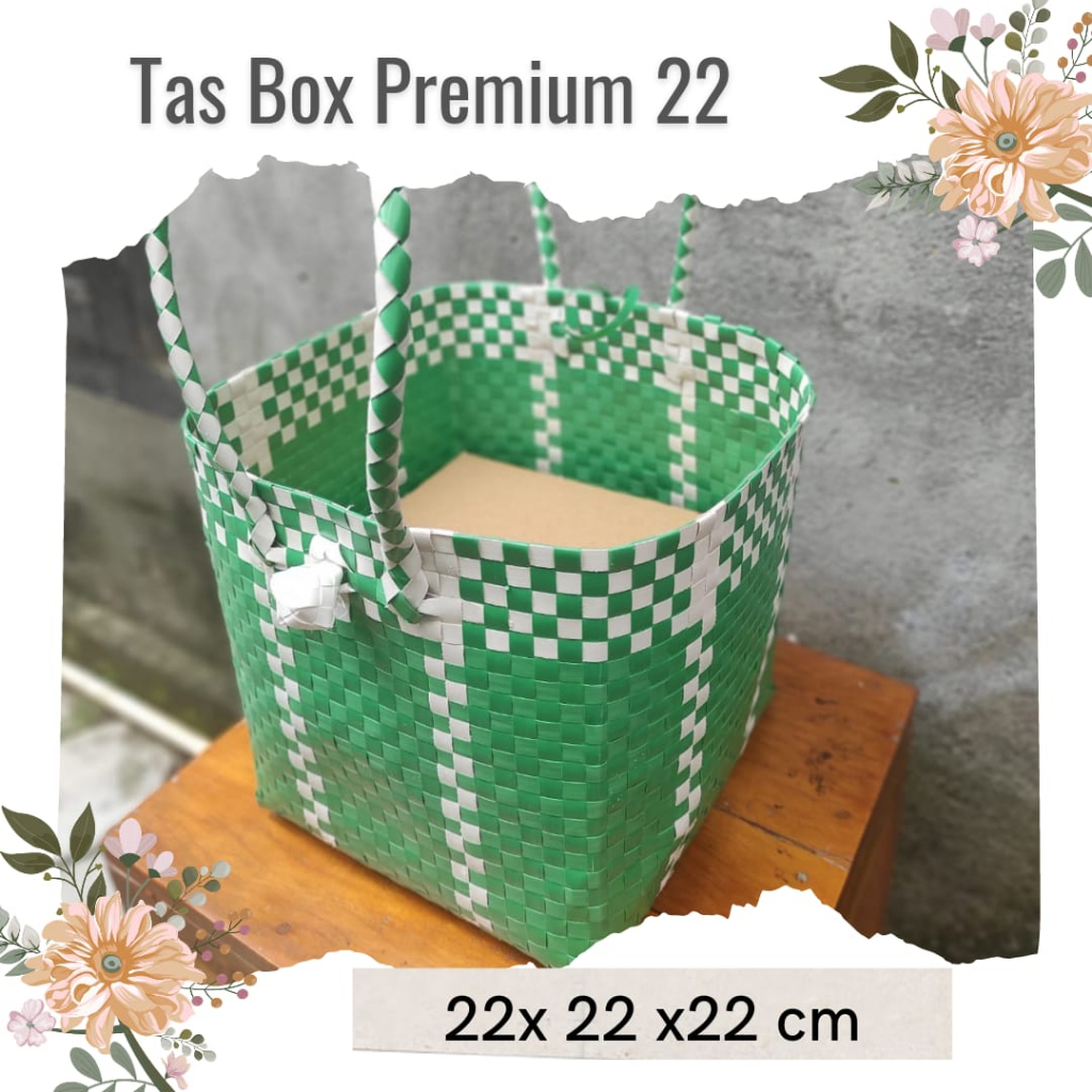 

Tas Anyaman Premium Box 22x22cm / Tas Hajatan / Tas Belanja