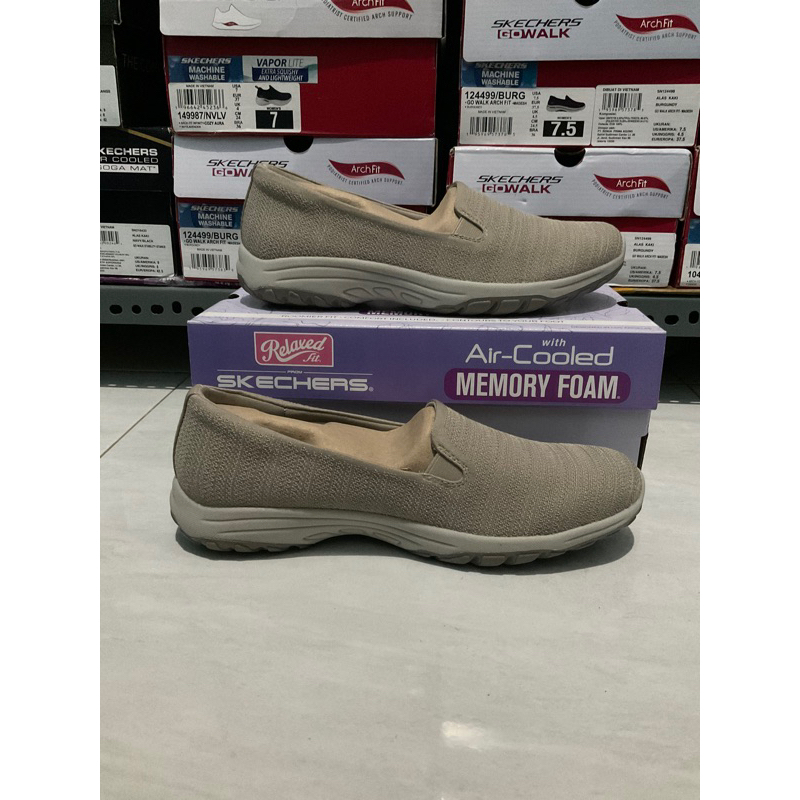 Ori Sale Sepatu Skechers Relaxed Fit Taupe 158622/TPE