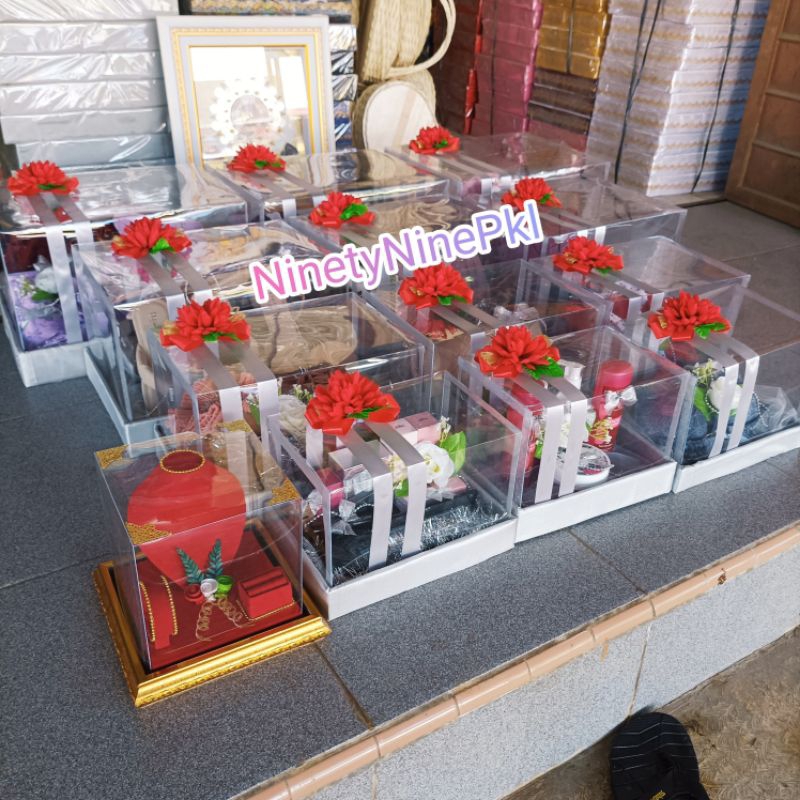 

BOX MIKA DOUBLE PITA ISI 4 / KOTAK HANTARAN