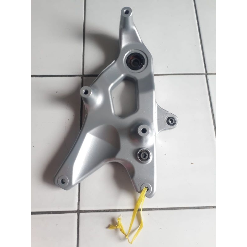 ARM NOUVO Z AIS