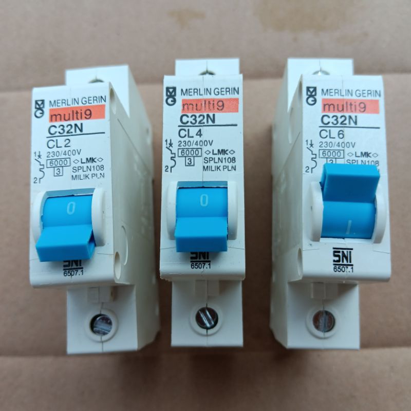 MCB Merlin Gerin  Biru multi9