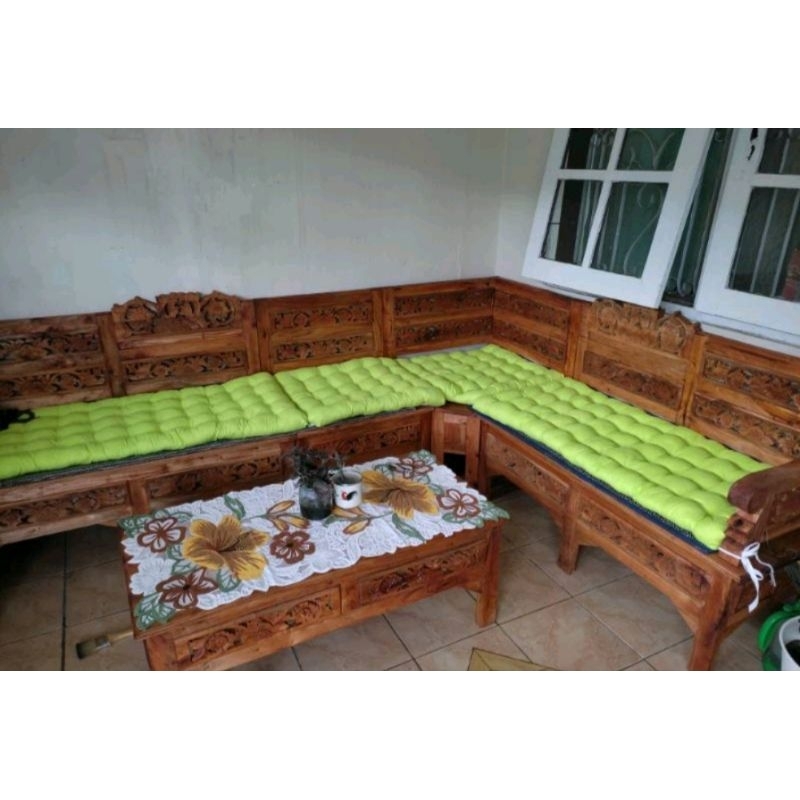 Alas Duduk Set Kursi Kayu Pojok Motif Polos