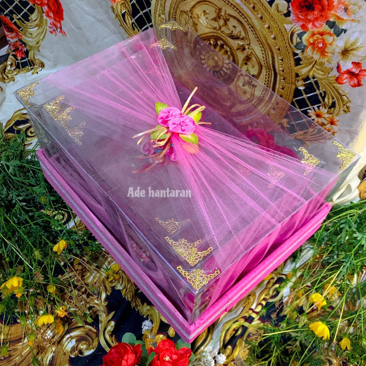 

Box Kotak Seserahan pernikahan 1 set Isi 4 Hantaran Pernikahan Mika Plus Bunga Hias