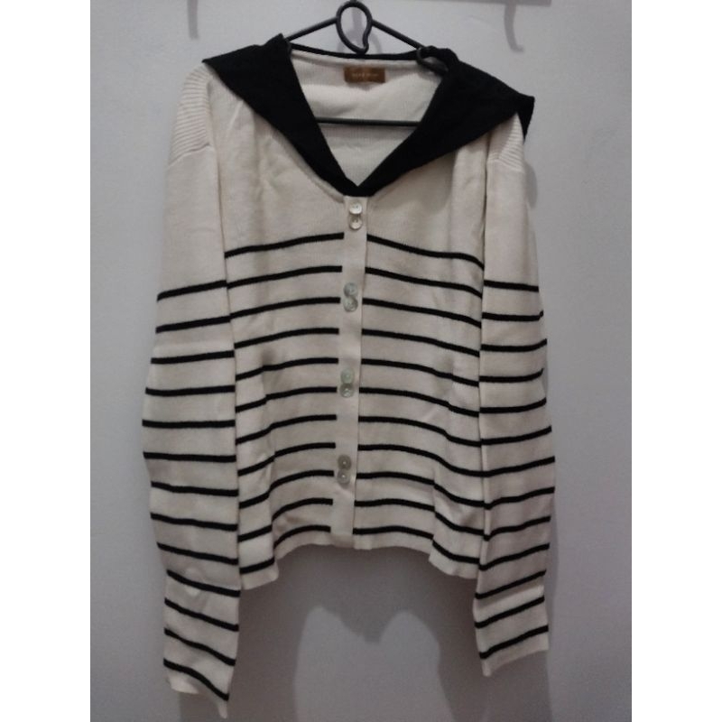 Preloved sweater Ginza Black & White Bebeplum