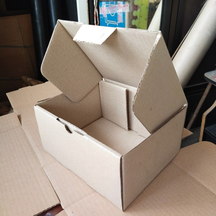 

Kardus Packing 18 x 14 x 9 Model Die Cut