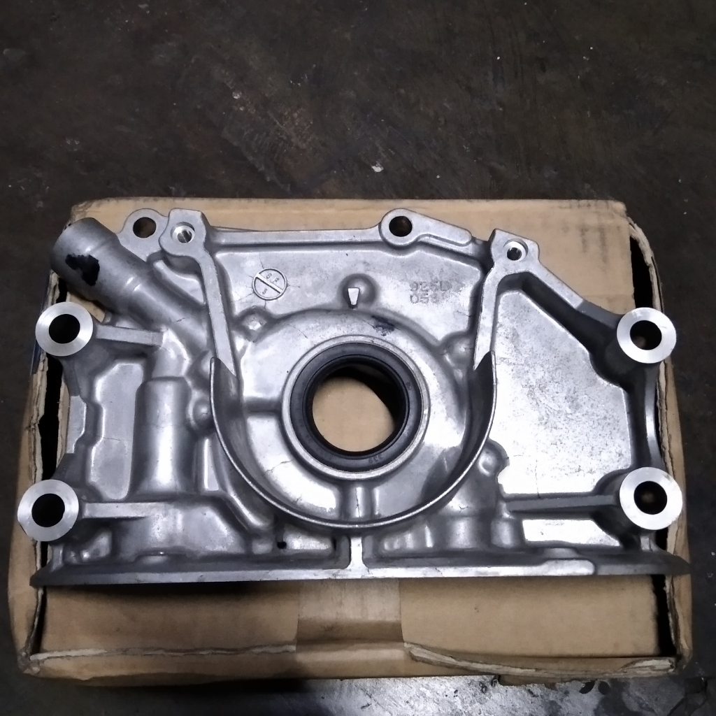 POMPA OLI MAZDA 626 1986-1987 F80114100H ORIGINAL