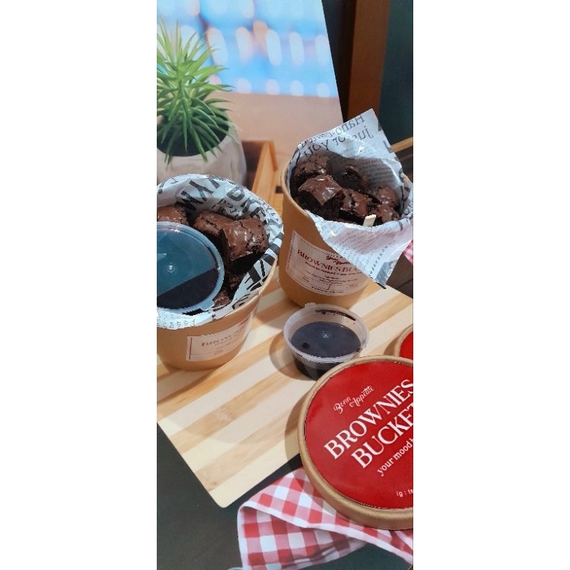 

Brownies Bucket uk.16 oz