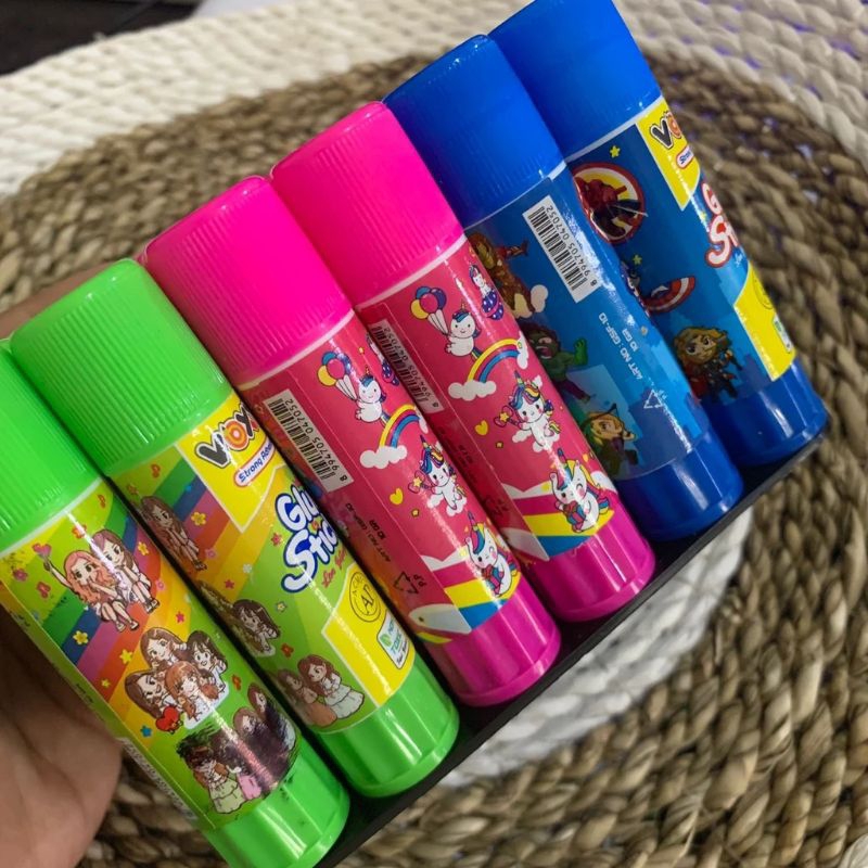 

(ISI 3 PCS) Lem Kertas / Lem Stik / Lem Glue Stick / Lem putar Karakter / Random