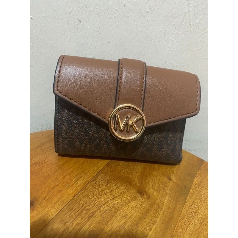 preloved MK wallet