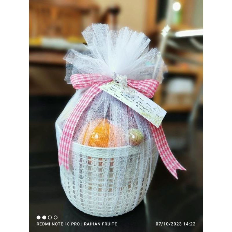 

Hampers buah minimalis