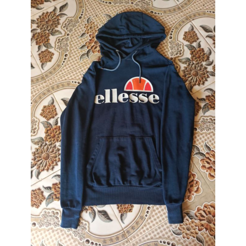 Hoddie Ellese