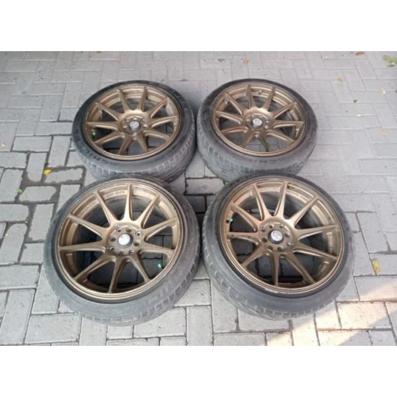 Velg Mobil Bekas Ring 17 Lubang 4 XXR R17X7,5/9 HX100/114 ET40 + BAN 205 56 17