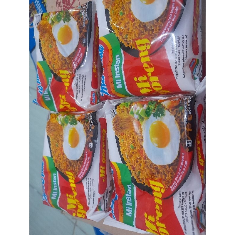 

indomie goreng 4pcs