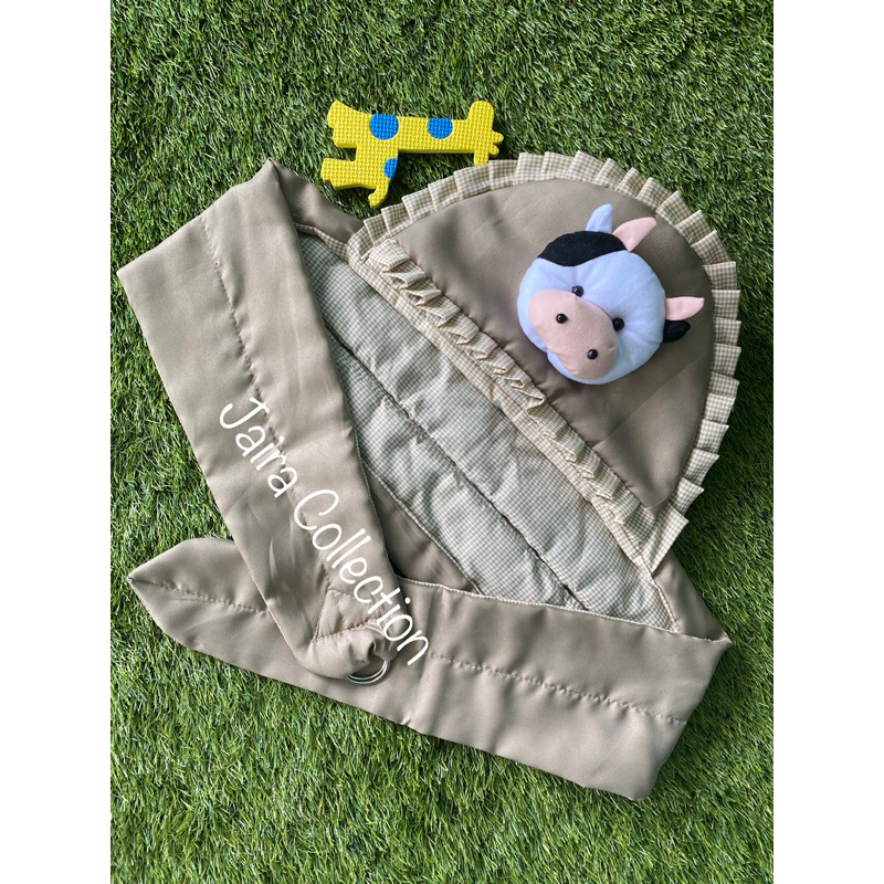 Gendongan samping topi boneka sapi/ Gendongan samping topi