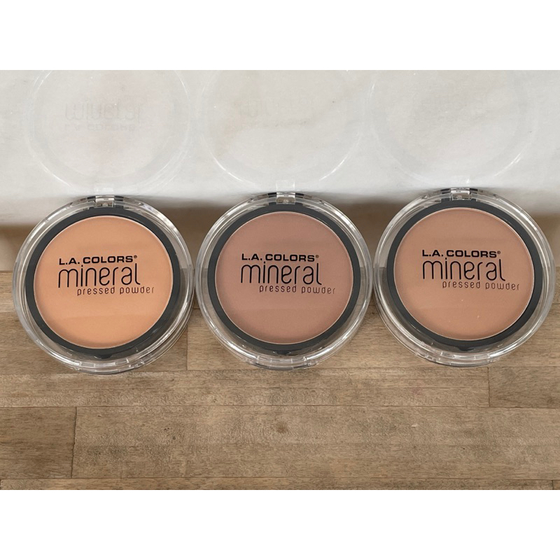 Mineral Pressed Powder.