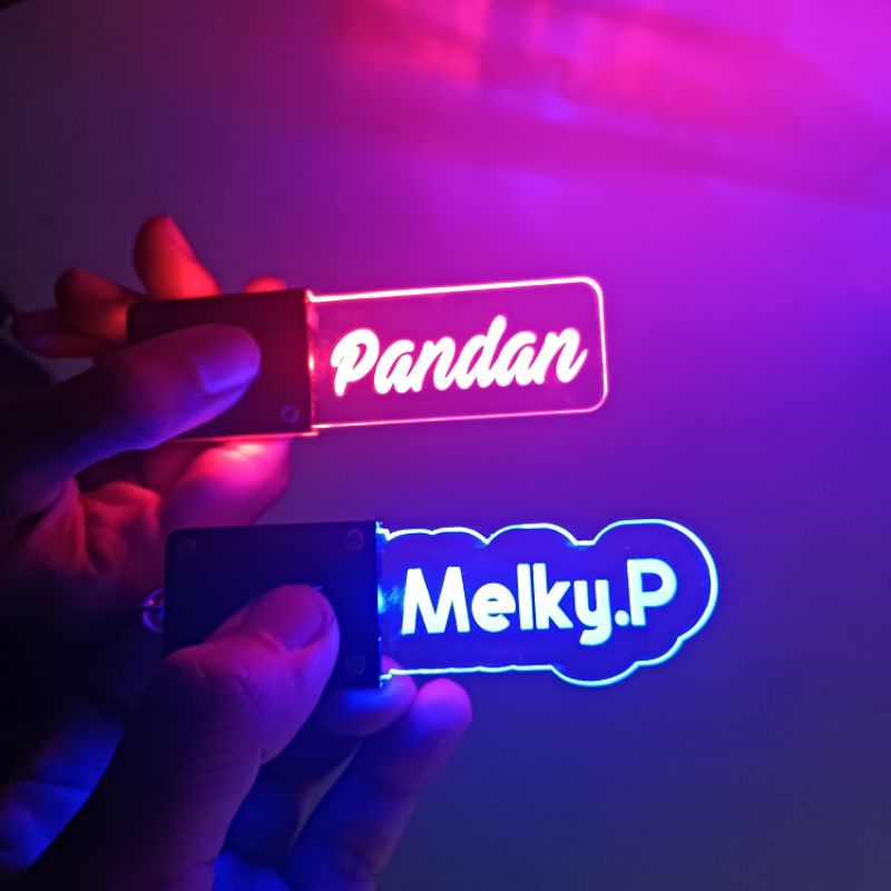 MURAH GANTUNGAN KUNCI LED COSTUM LED GRAFIR LASER Ganci Costu Nama Ganci Pola LED WarnaGanci Custom 