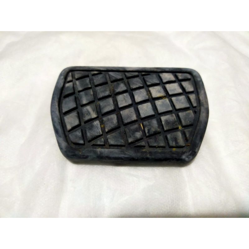 Karet Pedal Rem Avanza Xenia Agya Ayla Calya Sigra   Karet Pedal Rem original
