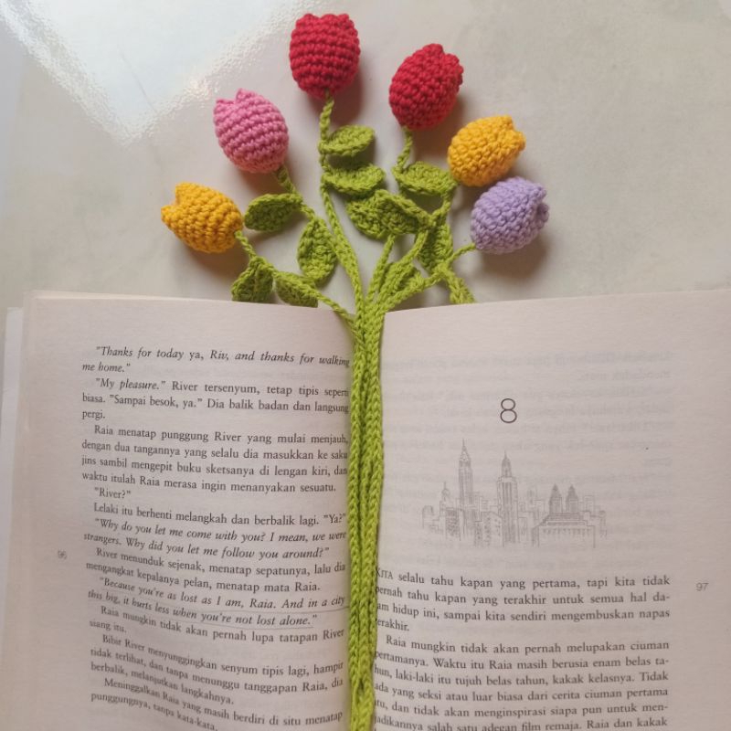 

tulip bookmark rajut