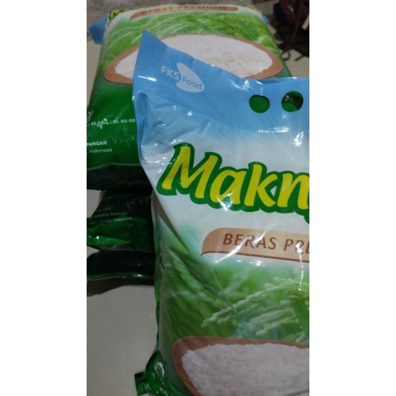 

Maknyuss