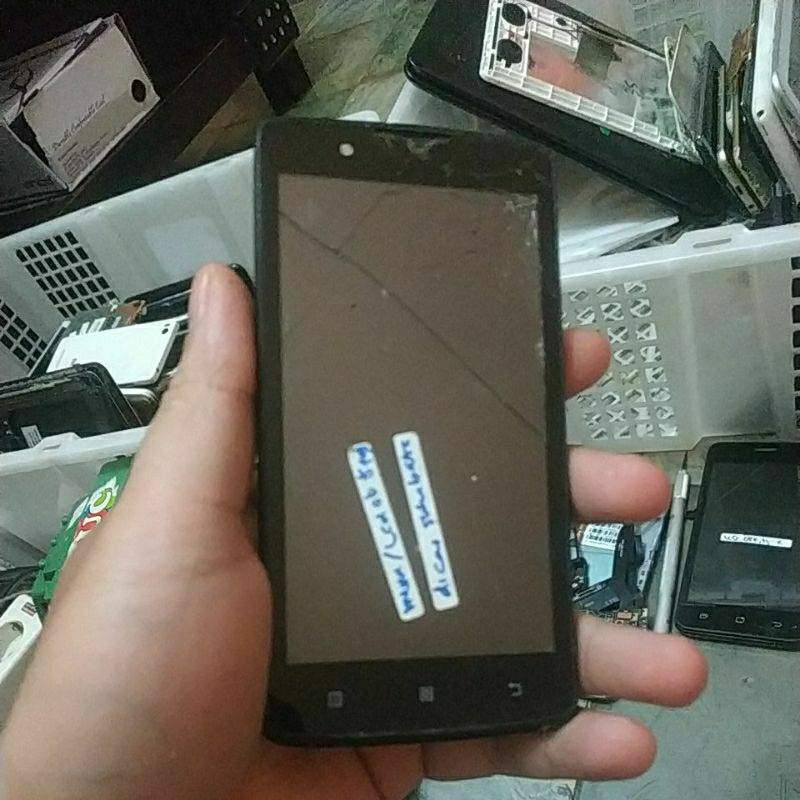 lcd bekas lenovo a2010 minus touchscreen rusak copot sendiri