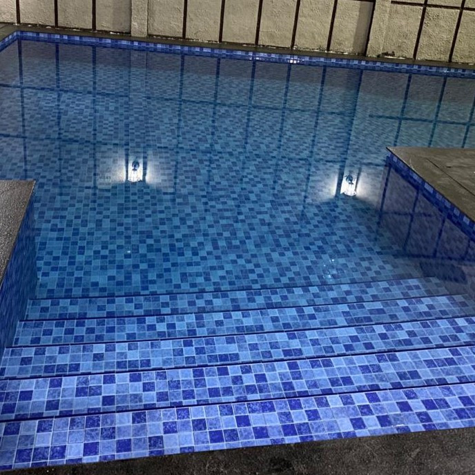 Keramik Kolam Renang Merk Roman Type PWA 33713 Kw1