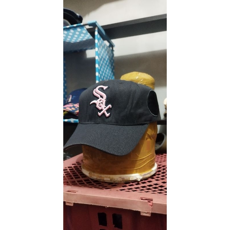 Preloved MLB White Sox Hat