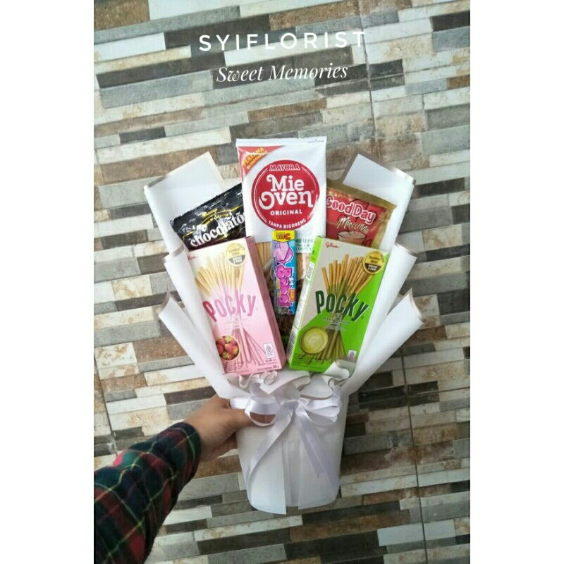 

BUKET SNACK EKONOMIS UNTUK HADIAH WISUDA, ULTAH, VALENTINE, ANNIVERSARY DLL