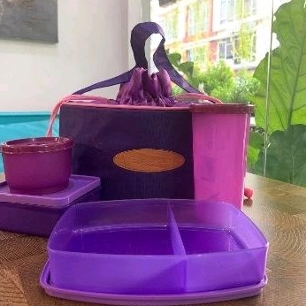 Tempat Makan 1set jadul Tupperware new & ori