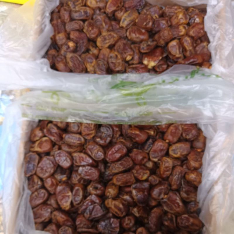 

Kurma Mesir Madu 10 kg