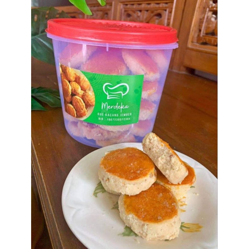 

Kue Kacang Merdeka 900gr