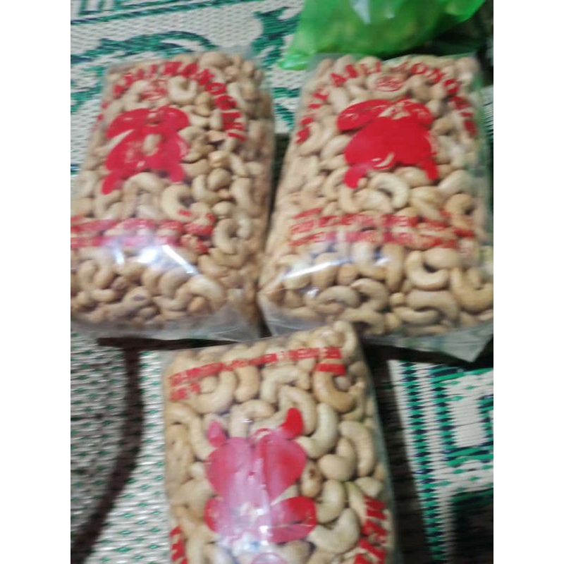 

Kacang mete goreng