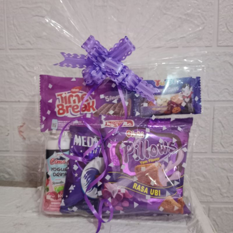 

BINGKISAN SNACK ULANG TAUN/PAKET SNACK ULANG TAHUN