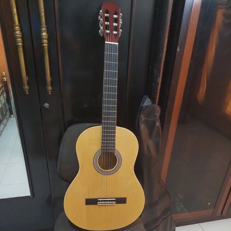 Gitar Classic Antonio Ramirez R-15-N 6-Strings Acoustic Guitar (Gitar Akustik) Original (SOLD)