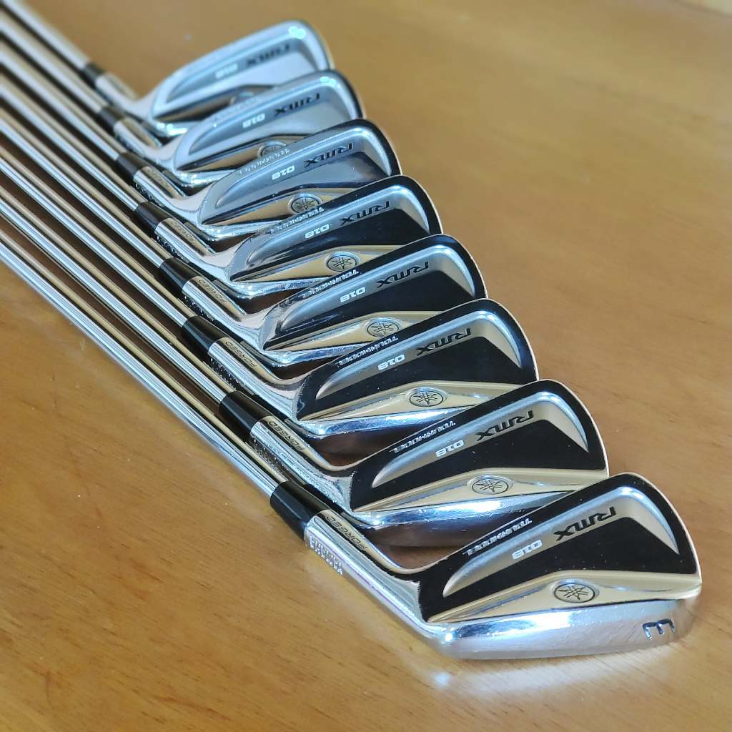 Yamaha RMX 018 Tour Model Iron Set 3-P Stick Golf Dynamic Gold 120