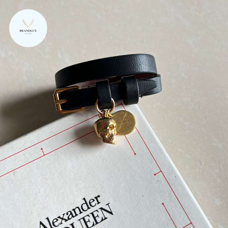 Alexander mcqueen double wrap skull charm bracelet in black