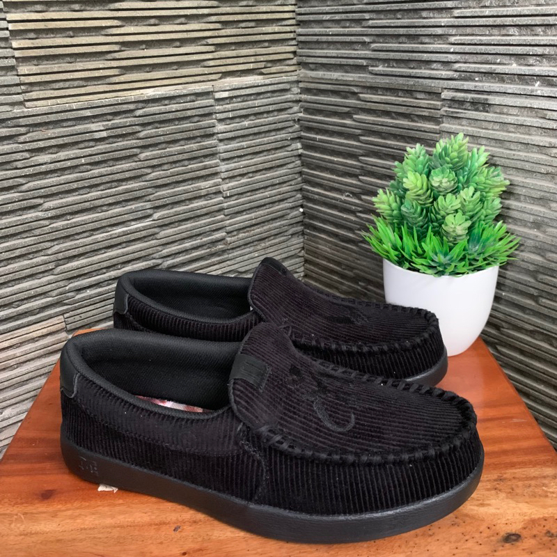 Sepatu DC X Star Wars Villain 2