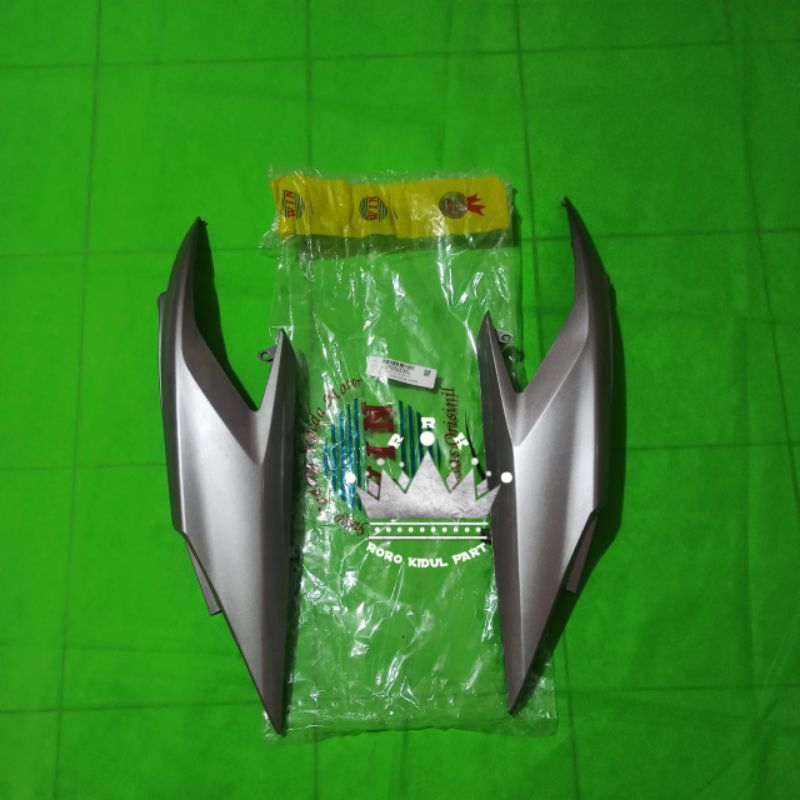 Cover Body belakang vario 110 techno karbu silver berkualitas