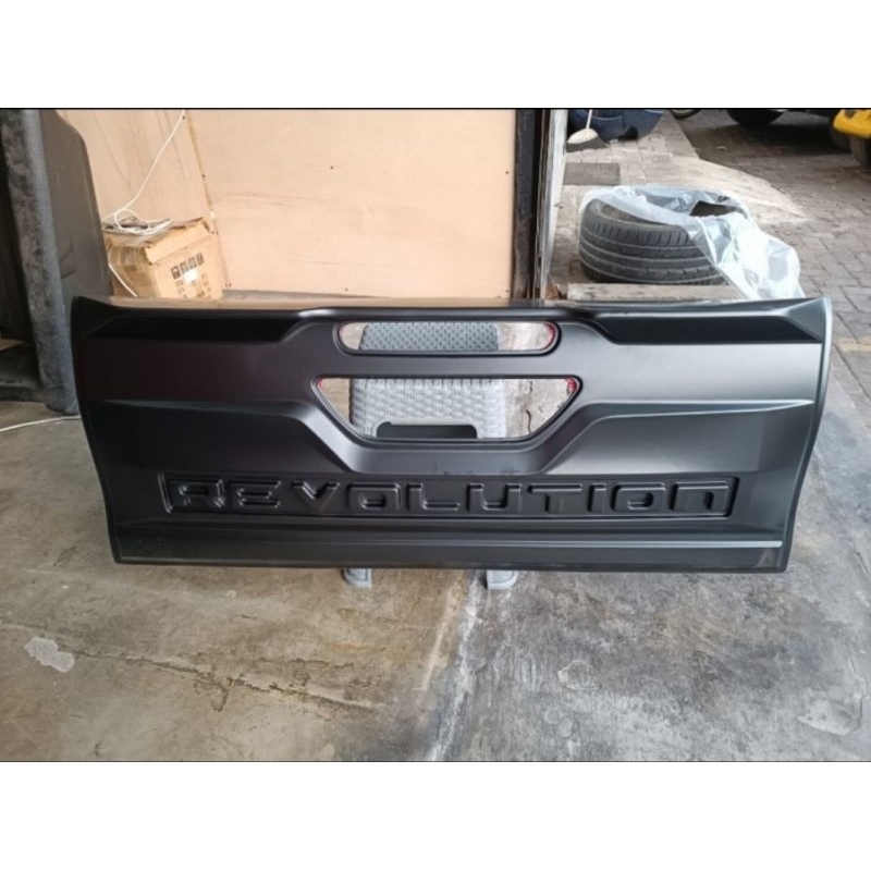 Cover pintu bak Hilux revo 2016 - 2023