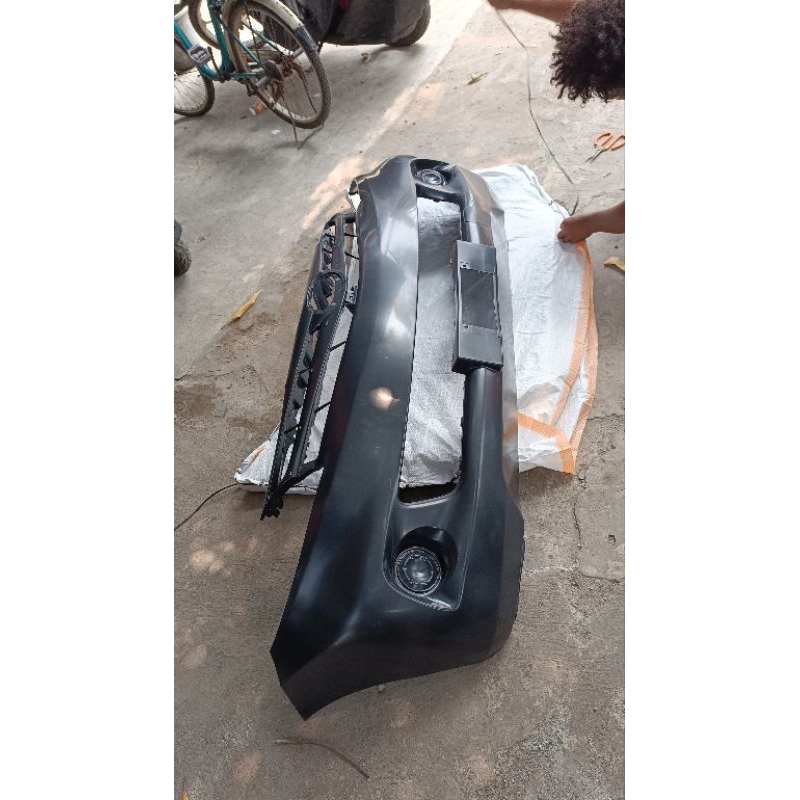 bumper bemper depan avanza 2012 sampai 2015 G xenia juga sama kondisi baru gresh