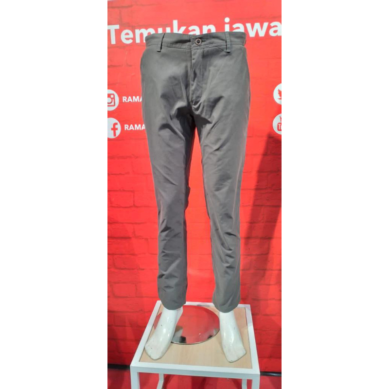 Celana chinos D’britano