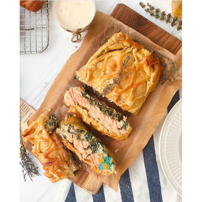 

Salmon En Croute