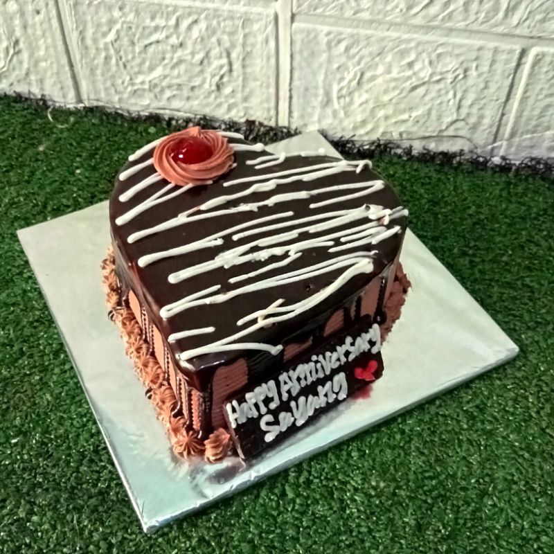 

kue ulang tahun love 12cm