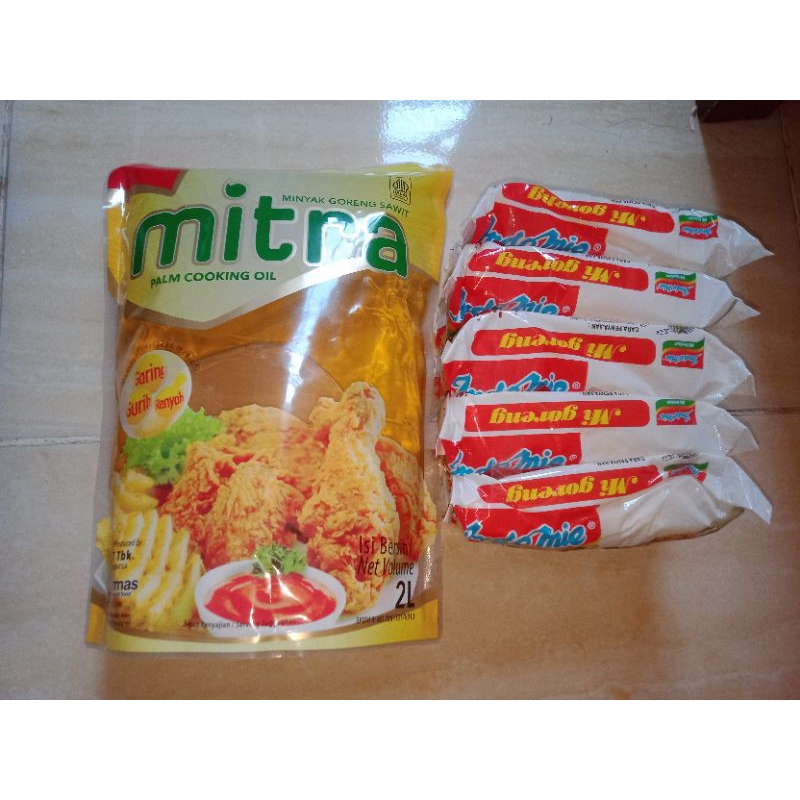 

2LITER MINYAK + 5PCS INDOMIE GORENG