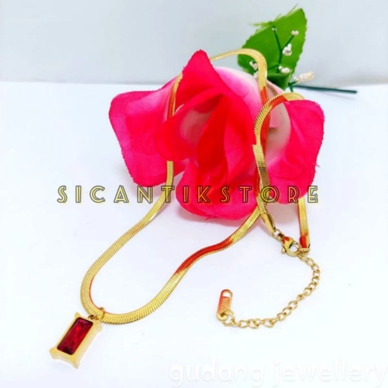 Kalung Titanium Wanita Liontin Batu Merah Delima Fashion Wanita Terlaris Anti Karat Tidak Luntur Per
