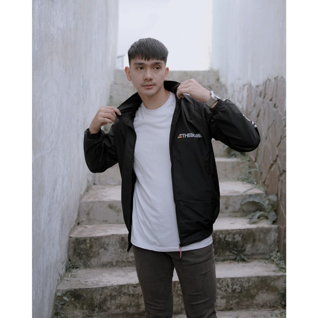 Jaket Tracktop Waterproof - Jaket Outdoor Sport Pria