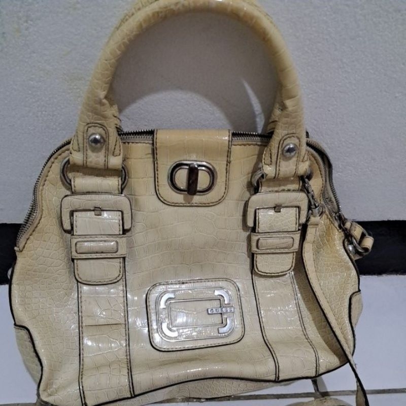 woman bag guess original preloved